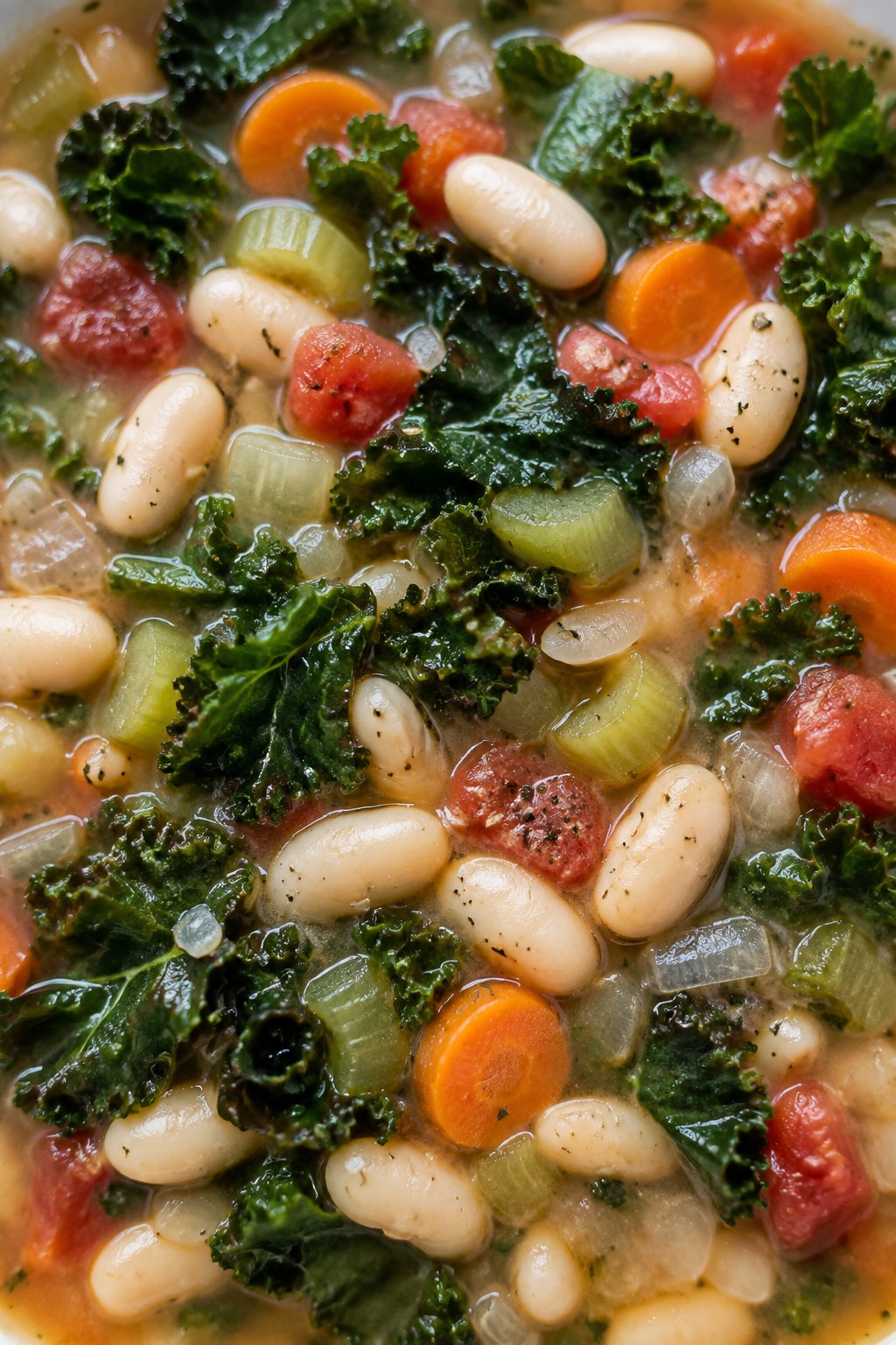 Tuscan White Bean and Kale Soup